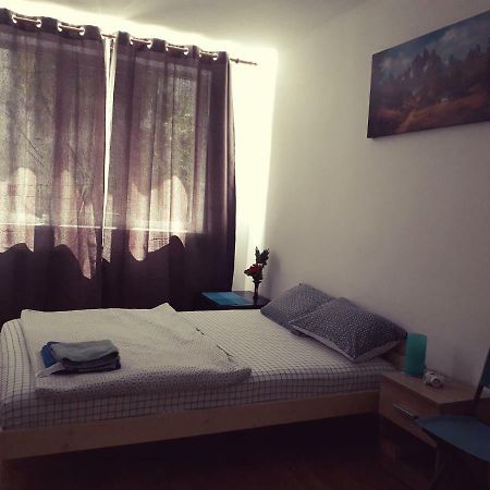 Iasi City Break Rooms エクステリア 写真