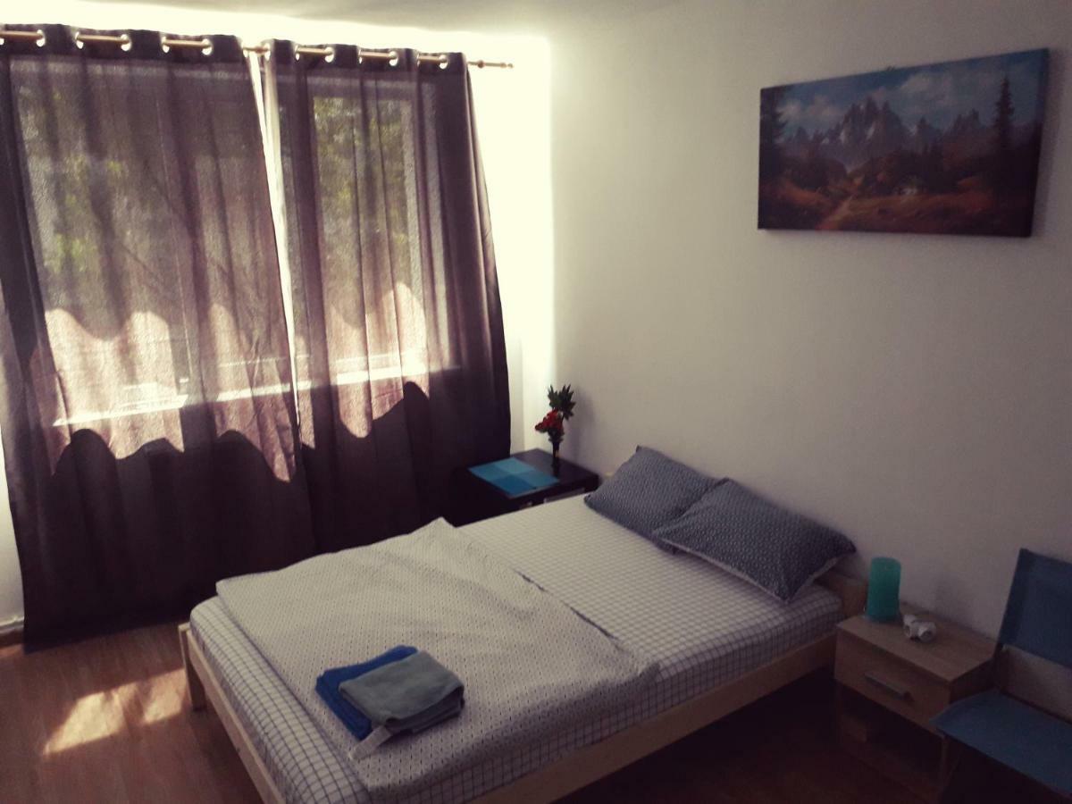 Iasi City Break Rooms エクステリア 写真