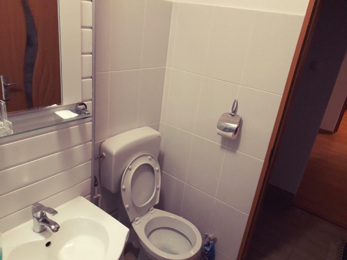 Iasi City Break Rooms エクステリア 写真